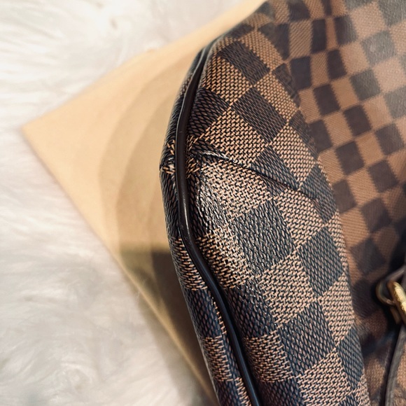 RARE! LOUIS VUITTON Bloomsbury GM (Largest size) Damier Ebene Crossbody - Picture 8 of 16
